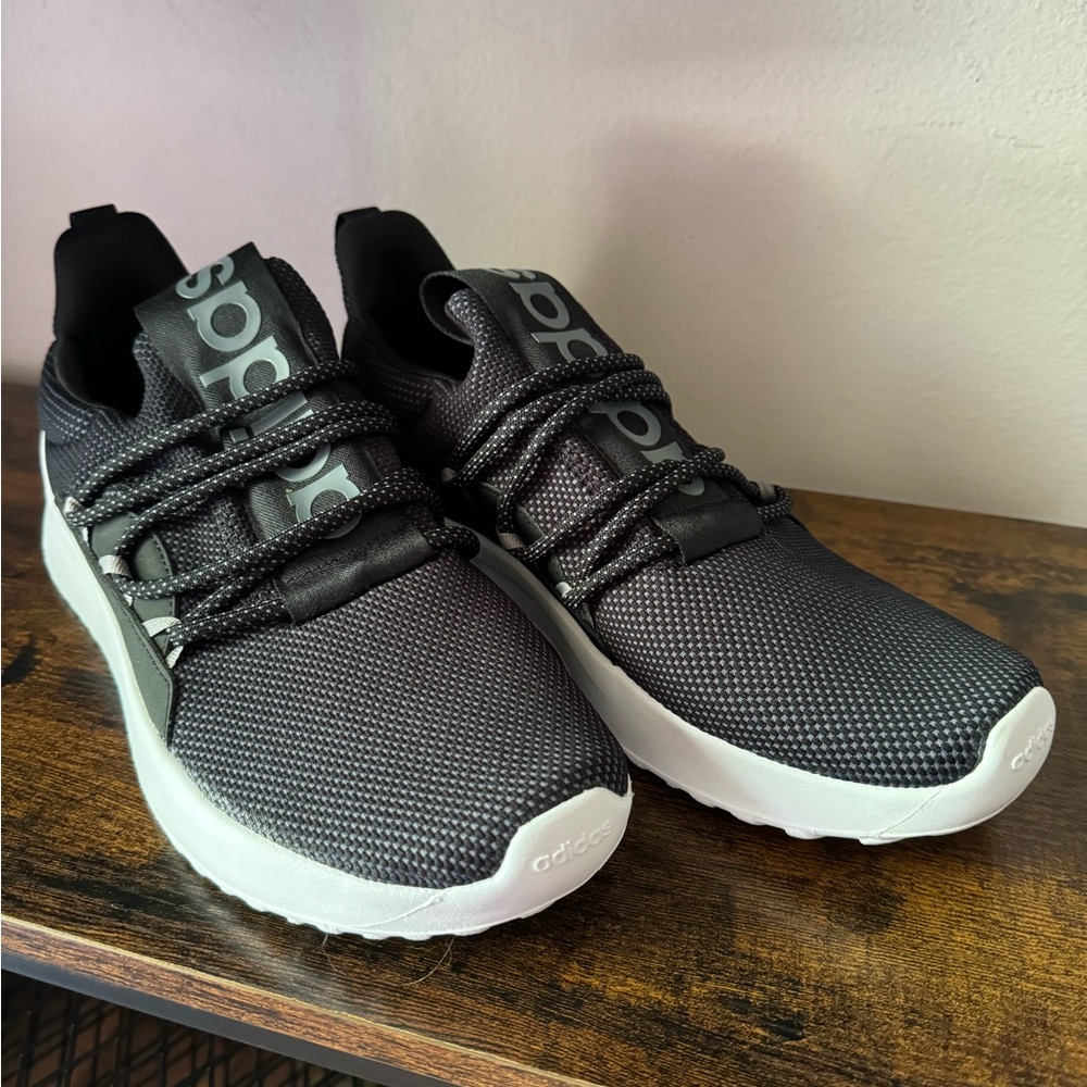 Men’s Adidas CloudFoam Slip On Sneaker, size 9.5